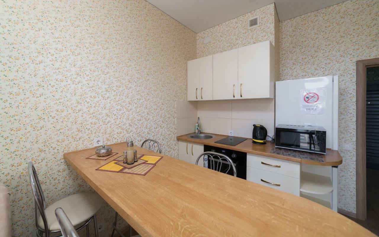 Apartments In 6 Zhemchuzhina Odessa Room photo